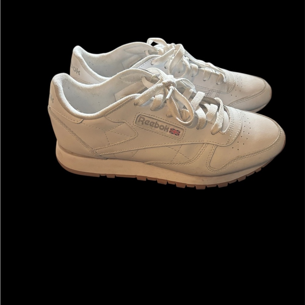 Reebok White Leather Athletic Shoes